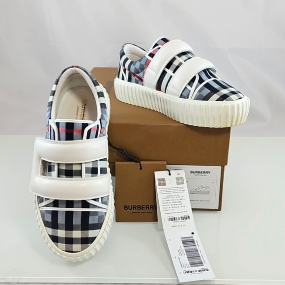 Burberry's Unisex Checkerboard Velcro Strap Trainers Sneakers Size 30 - Picture 2 of 12